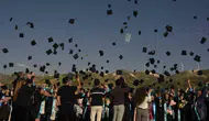 Bitlis Eren Üniversitesi'nde 2 bin 800 genç diplomalarına kavuştu
