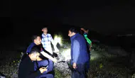 Baskil kırsalında mahsur kalan baba ve oğlu sağ kurtarıldı