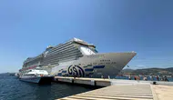 Dev cruise gemisi Aroya ilk seferinde Bodrum rıhtımına demirledi