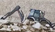 Esendere’de besicilerin yayla yolu kardan temizlendi