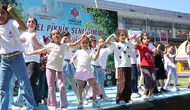 Vakıflardan öğrencilere asırlık gelenekle piknik buluşması