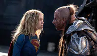 Supergirl gişede çakıldı Warner Bros 100 milyon dolar zarar bekliyor
