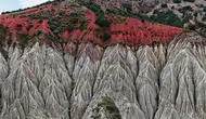 Kırıkkale bozkırlarında doğanın gizli sanat eserleri havadan görüntülendi