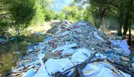 Muğla’da ormanlar inşaat atıklarıyla doldu