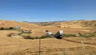 Batman'da direksiyon hakimiyeti kaybolan tır kanala uçtu
