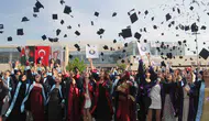 Ordu’da 3 bin 200 genç kep fırlatarak mezuniyetini kutladı