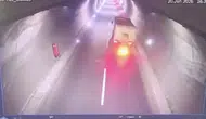 Cankurtaran Tüneli'nde motosiklet kamyona arkadan çarptı