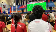 Aydınlılar milli maç için dev ekranda buluştu