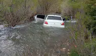 Sivas İmranlı’da dere yatağına uçan otomobildeki 3 kişi yaralandı
