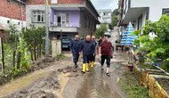 Ordu Ünye'de sağanak yağış cadde ve sokakları göle çevirdi