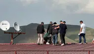 İntiharkolik lakaplı şahıs Yüksekova’da 241’inci kez çatıya çıktı