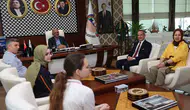 Körfezli başarılı öğrenciler belediyede ağırlandı