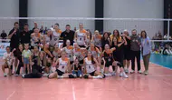 Eczacıbaşı yıldızları voleybolda rakiplerini devirip üçüncü kez zirveye yerleşti