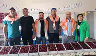 Manisa Börez kirazı için binlerce kişi bir araya geldi