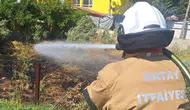 Hatay’da bahçeler alevlere teslim oldu