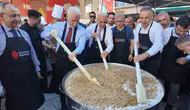 Ümraniye 15 Temmuz Meydanı’nda dev aşure kazanları kuruldu