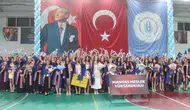 Manyas Meslek Yüksekokulu öğrencileri diplomalarını aldı
