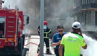 Tatvan’da lastik yangını elektrik hattını vurdu
