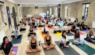 Kapadokya balonları arasında üç günlük yoga maratonu