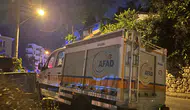 İzmit'te tavanı çöken evdeki aile son anda kurtarıldı