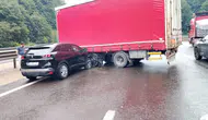 Bolu Dağı geçişinde yolda kalan dorse kazaya yol açtı