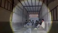 Hatay yolunda tırın dorsesinden kaçak göçmenler çıktı