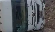 Osmaniye Düziçi yolunda hafriyat tırı yamaca çarptı