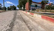 Hayrabolu Devlet Hastanesi yolundaki çukurlar sürücüleri isyan ettirdi