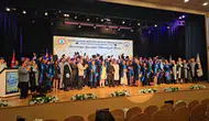 Zonguldak BEUN mezunları başarılarını kep atarak kutladı