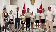 Marmarisin şampiyon kızları başarılarını kaymakamla paylaştı