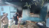 Mut ilçesinde bir ev alevlere teslim oldu