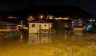 Sakarya Taraklı'da sağanak seli tarım arazilerini ve evleri vurdu