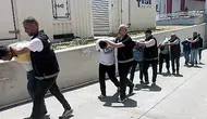 Adana polisi sokak satıcılarını yakaladı