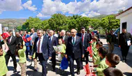 Bakan Tekin eğitim yatırımlarını devrim olarak nitelendirdi