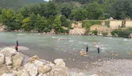 Manavgat’ta piknik faciası Genç adam çayda kayboldu