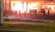 Batman'da eski benzinlikte gece yarısı yangını çıktı