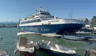 Fethiye’de demiri kopan feribot sahile sürüklendi