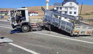 Elazığ’da ağır vasıta kazası trafiği birbirine kattı