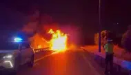 Esenyurt TEM Otoyolu'nda seyir halindeki tır küle döndü
