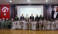 Minik öğrencilerin sahne performansı Denizli’yi duygulandırdı