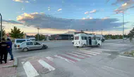 Karaman'da minibüs ile otomobil çarpıştı