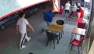 Esenyurt’ta alkollü şahıs dehşeti kamerada