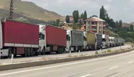 Esendere Sınır Kapısı tır trafiğiyle kilitlendi