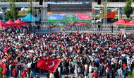 Kocaelililer milli maç heyecanını meydanda birlikte yaşadı