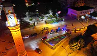 Çorum Saat Kulesi önünde jandarmadan ışıklı gösteri