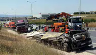 TEM Otoyolu’nda dört araç birbirine girdi