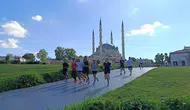 Selimiye Camii için 15 tur koştular