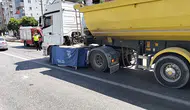 Milas trafiğinde acı kaza Yolun karşısına geçen yaya tır altında kaldı