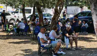 Adana'da sınav günü babalar için çifte heyecan yaşandı