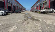 Pazar sanayisinde yol çilesi esnafı canından bezdirdi